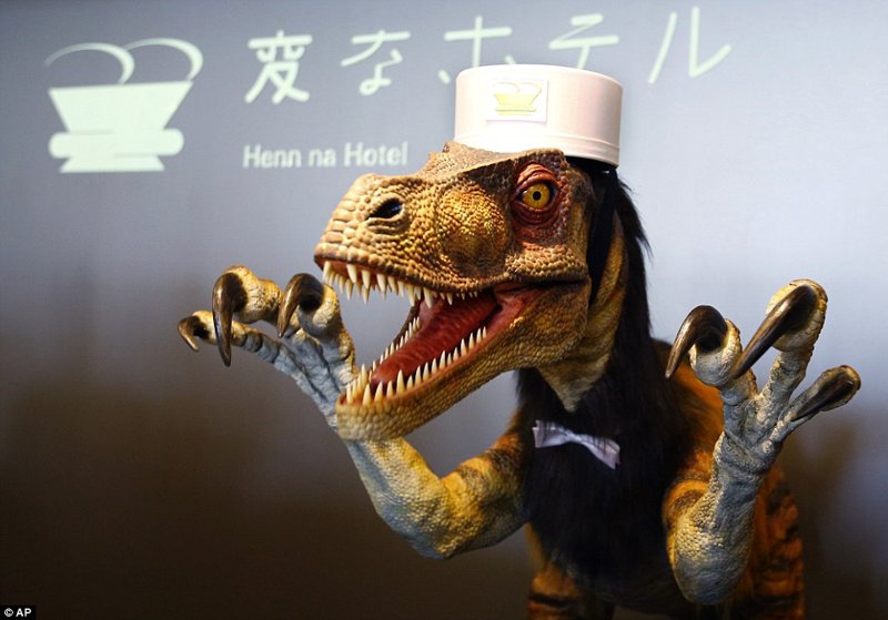 henn-na-hotel-dinosaur