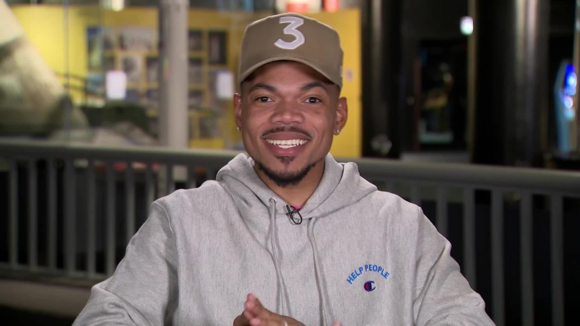 How Tall is Chance the Rapper ?