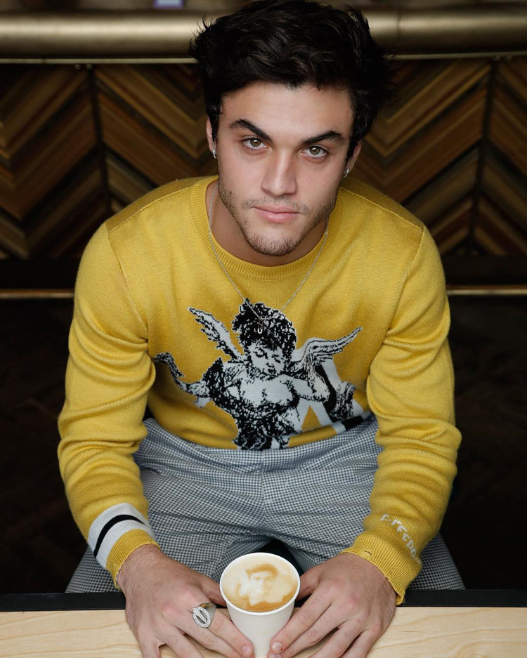 Ethan Dolan: 21 Facts, Age, Birthday, Height, Girlfriend, Tattoos & more